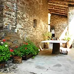 Konukevi Santa Rosa *