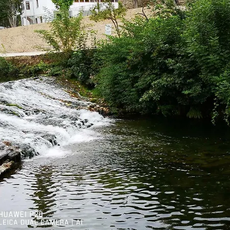 בית הארחה Santa Rosa סאמוס